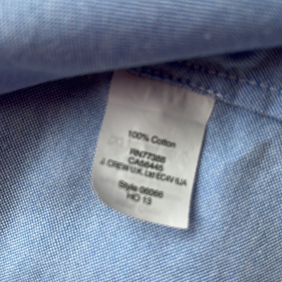 Light Blue sleeveless embellished ladies blouse. Size L - Picture 3 of 5